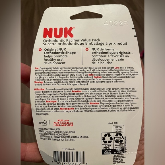 NUK Orthodontic Pacifier Value Pack - Green and White Glow in the Dark 0-6M -NWT - Picture 2 of 6